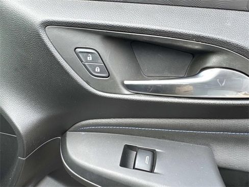 Used 2024 Buick Envista Sport Touring w/ Convenience I Package image 18