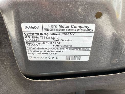 Used 2018 Ford Escape SE w/ Ford Safe & Smart Package image 32