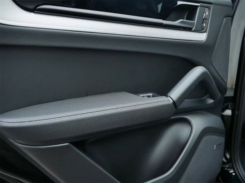 New 2026 Porsche Cayenne Coupe image 15