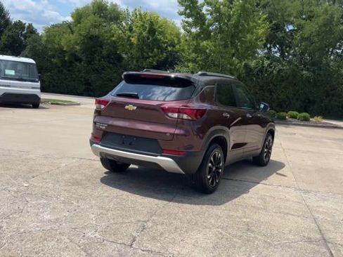Used 2022 Chevrolet TrailBlazer LT w/ Convenience Package AWD/4WD image 8