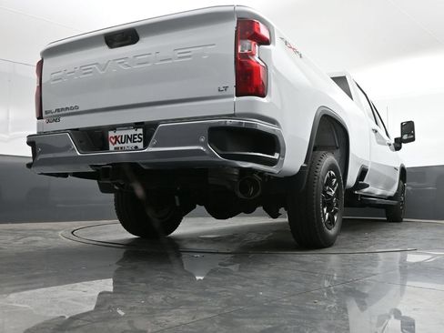 Used 2025 Chevrolet Silverado 2500 LT w/ Safety Package AWD/4WD image 38
