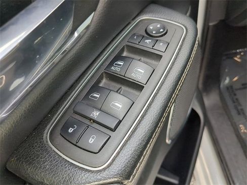 Used 2024 RAM 1500 Laramie image 20