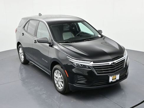 Used 2023 Chevrolet Equinox LS w/ LS Convenience Package image 16