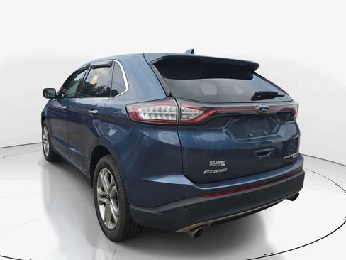 Used 2018 Ford Edge Titanium w/ Ford Safe & Smart Package FWD image 6