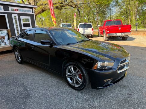 Used 2013 Dodge Charger SXT Plus image 3
