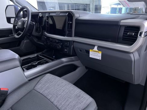 New 2026 Ford F250 XLT w/ XLT Premium Package image 32