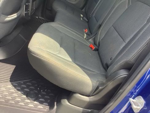 Used 2019 RAM 1500 Big Horn AWD/4WD image 11