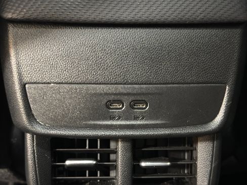 Used 2025 Chevrolet Equinox LT w/ Convenience Package II image 13