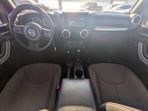 Certified 2017 Jeep Wrangler Unlimited Sahara AWD/4WD image 14