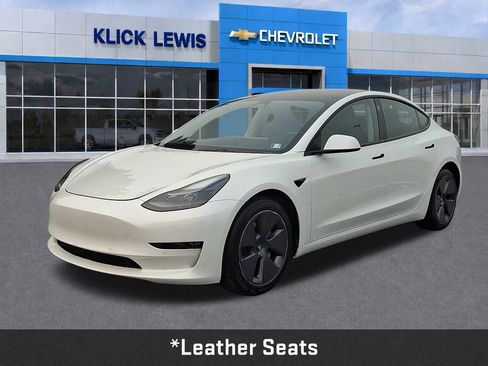 Used 2023 Tesla Model 3 Standard Range RWD image 3