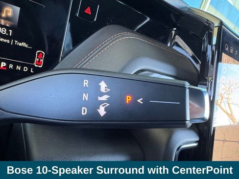 Used 2025 GMC Yukon AT4 w/ AT4 Premium Package image 13