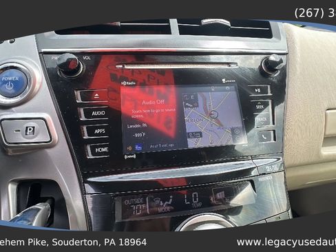 Used 2017 Toyota Prius V Four FWD image 37