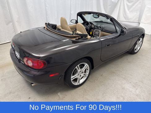 Used 2005 MAZDA MX-5 Miata LS RWD image 8