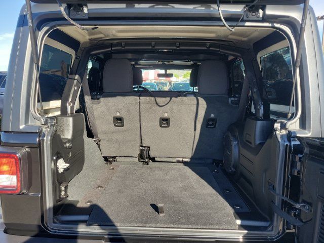 Used 2022 Jeep Wrangler Unlimited Rubicon AWD/4WD image 28