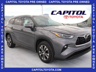 Used 2022 Toyota Highlander XLE