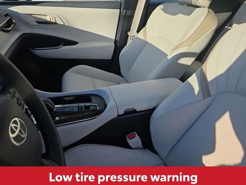 Used 2024 Toyota Crown Limited image 22