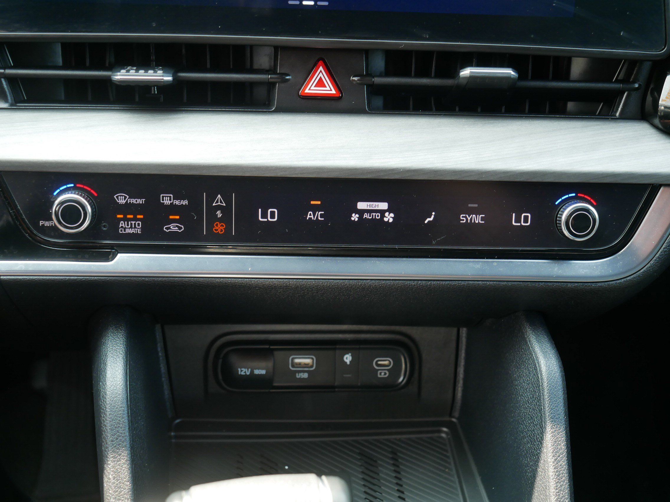 Certified 2024 Kia Sportage X-Line AWD/4WD image 23
