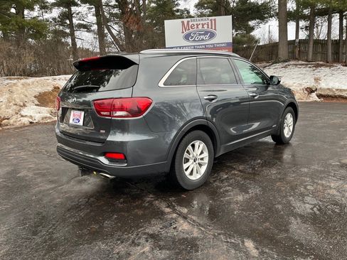 Used 2020 Kia Sorento LX w/ LX I4 Convenience Package image 6