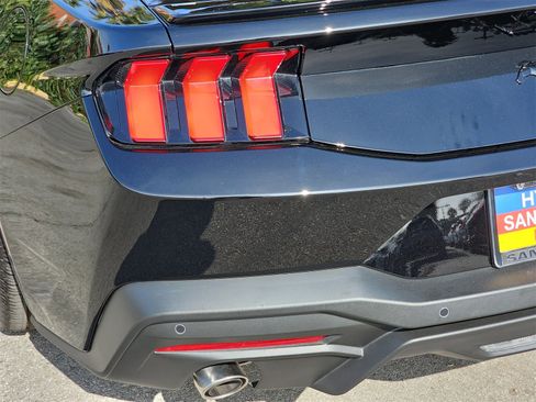 Used 2025 Ford Mustang Coupe image 35