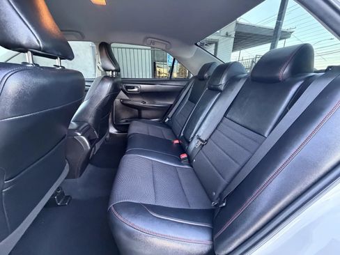 Used 2017 Toyota Camry SE FWD image 15