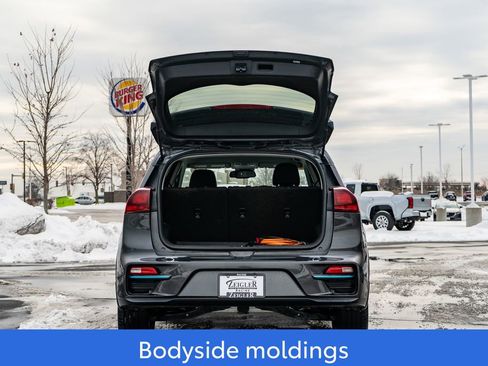 Used 2021 Kia Niro EX w/ Cold Weather Package image 10