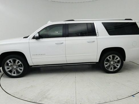 Used 2018 Chevrolet Suburban Premier AWD/4WD image 4