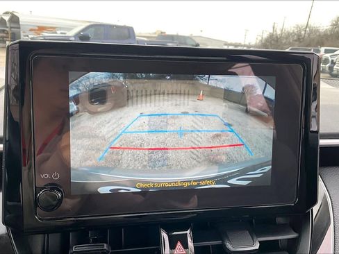 Used 2025 Toyota Corolla LE image 26