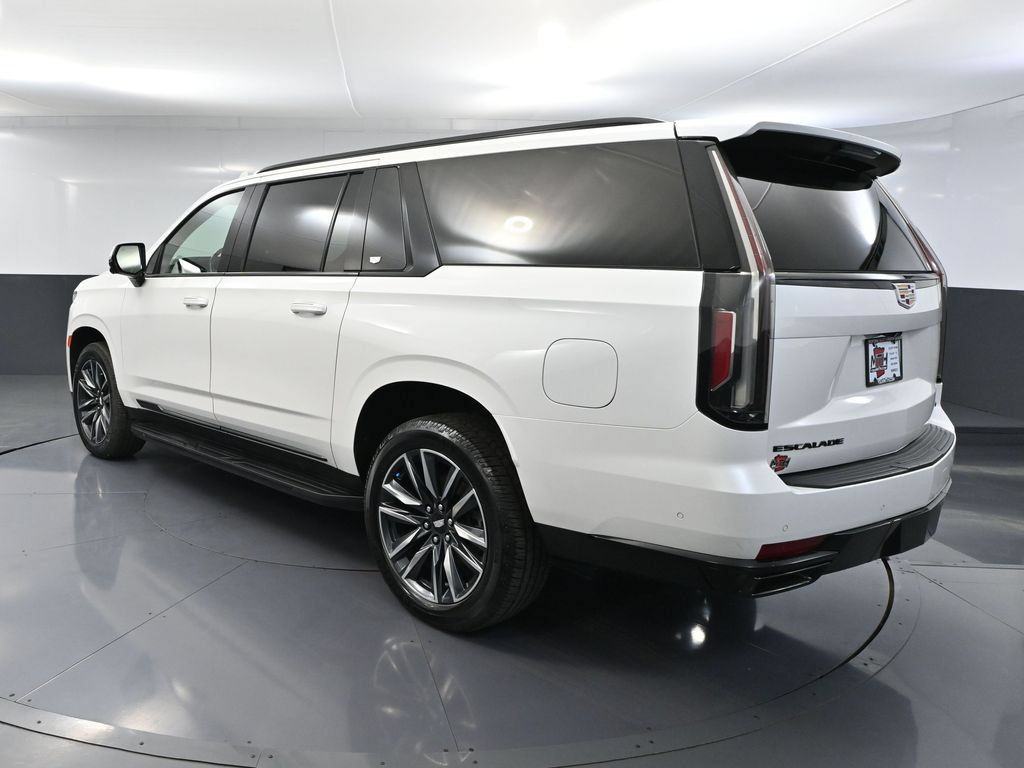 Used 2021 Cadillac Escalade ESV Sport w/ Heavy-Duty Trailer Package AWD/4WD image 6