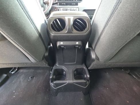 Used 2024 Jeep Wrangler Unlimited Sport AWD/4WD image 25