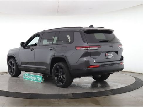Used 2025 Jeep Grand Cherokee L Altitude AWD/4WD image 8