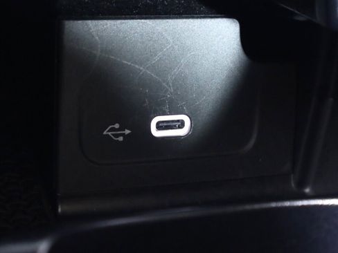 Used 2022 Mercedes-Benz C 300 Sedan image 23