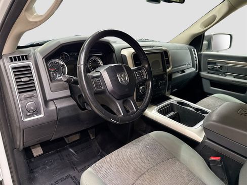 Used 2018 RAM 1500 Big Horn image 9