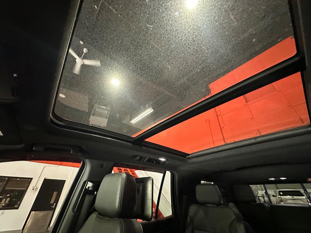 Used 2021 GMC Yukon Denali w/ Denali Ultimate Package RWD image 45