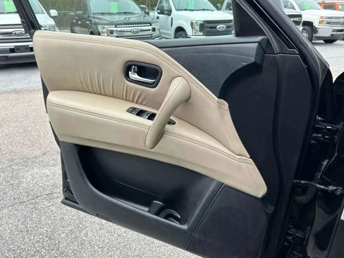 Used 2021 Nissan Armada SV w/ SV Appearance Package image 29