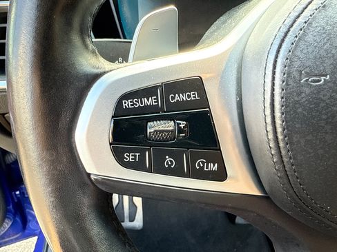 Used 2022 BMW 330i xDrive Sedan w/ M Sport Package AWD/4WD image 13