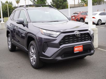 New 2025 Toyota RAV4 XLE