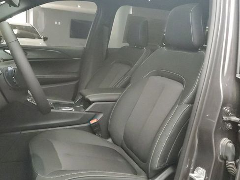 Used 2024 Jeep Grand Cherokee L Laredo w/ Luxury Tech Group I image 21