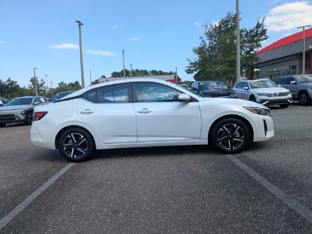 Used 2025 Nissan Sentra SV FWD image 3