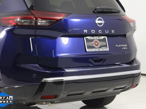 Used 2024 Nissan Rogue Platinum image 24