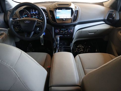 Used 2018 Ford Escape SE w/ SE Sync 3 Package FWD image 10