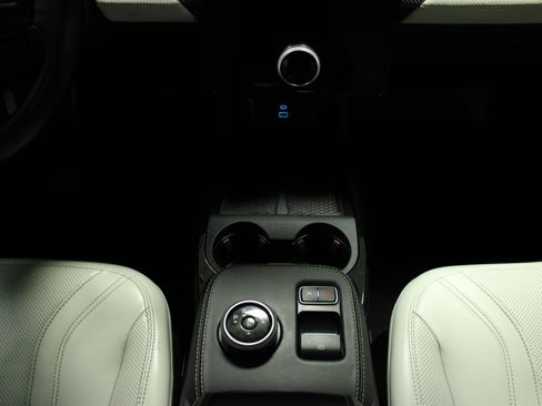 Used 2023 Ford Mustang Mach-E Premium image 20