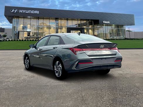 Certified 2025 Hyundai Elantra Sport image 5