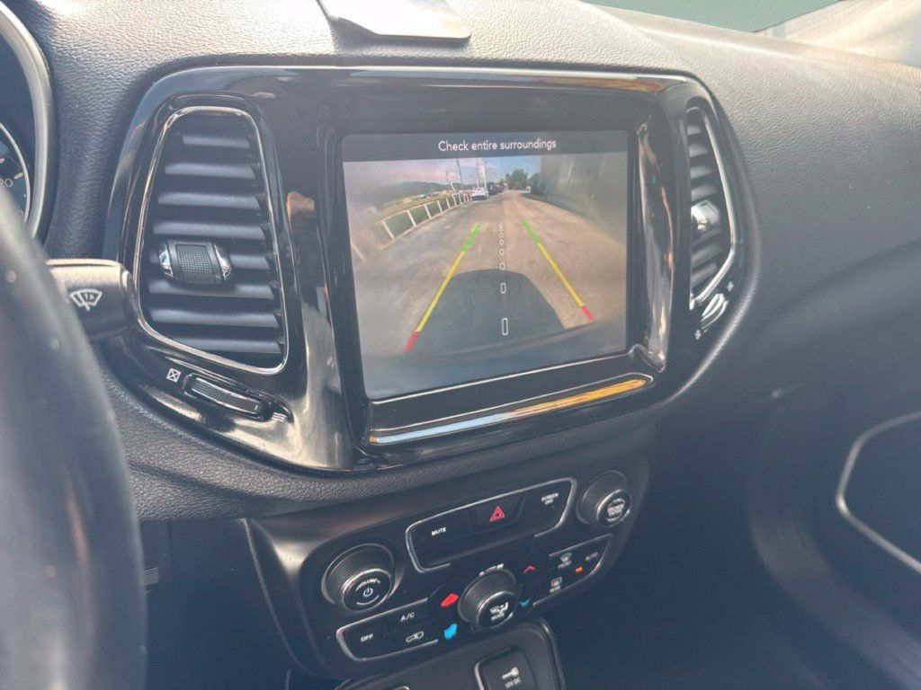 Used 2019 Jeep Compass Limited FWD image 16