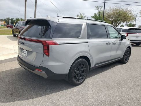 New 2026 Kia Carnival SX image 4