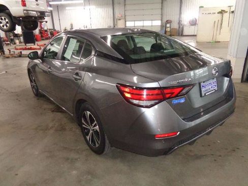 Used 2023 Nissan Sentra SV image 4