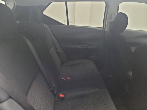 Used 2021 Nissan Kicks S FWD image 19