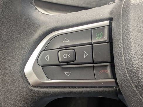 Used 2024 Jeep Compass Latitude AWD/4WD image 24