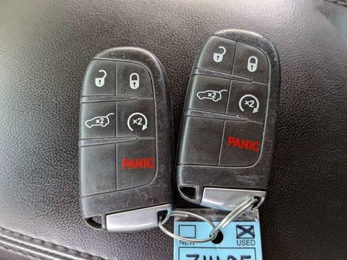 Used 2021 Jeep Grand Cherokee Laredo X RWD image 29