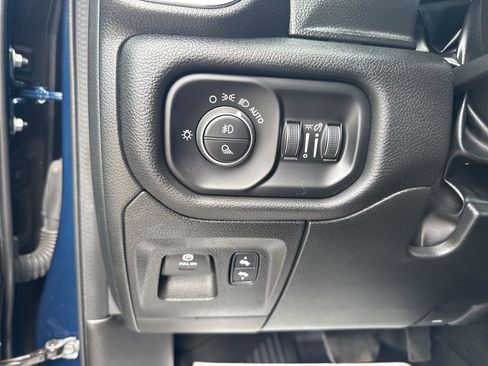 Used 2022 RAM 1500 Laramie w/ Sport Appearance Package image 29