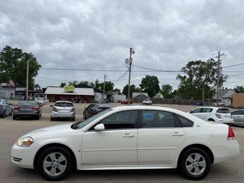 Used 2009 Chevrolet Impala LT FWD image 5